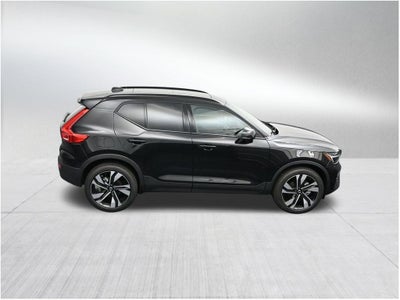 2026 Volvo XC40 B5 Ultra