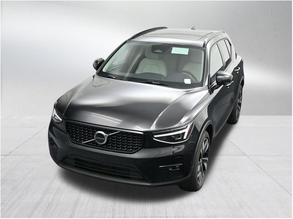 2026 Volvo XC40 B5 Ultra