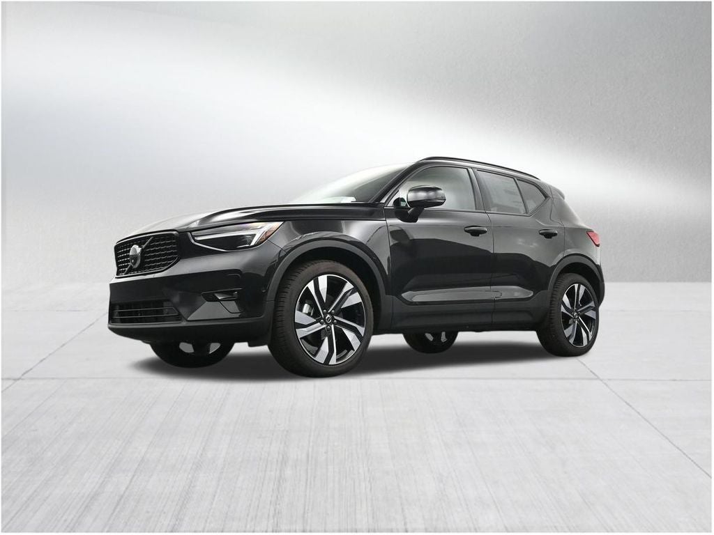 2026 Volvo XC40 B5 Ultra