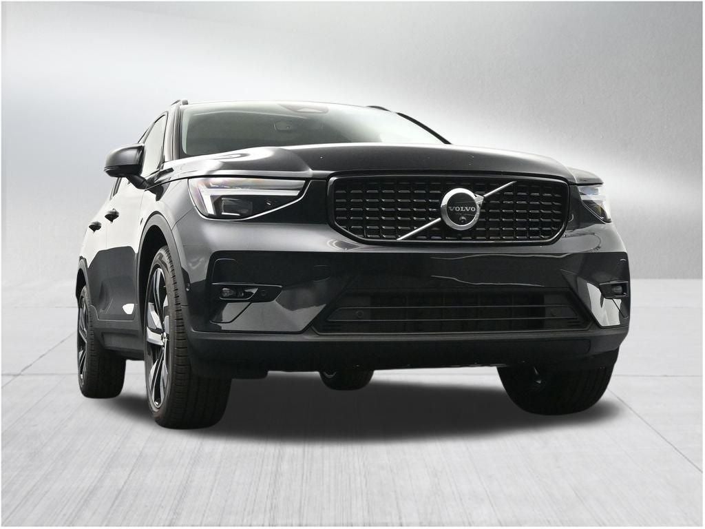 2026 Volvo XC40 B5 Ultra