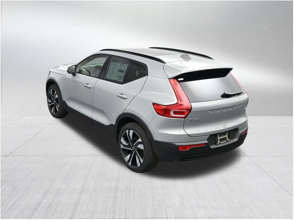 2026 Volvo XC40 B5 Ultra