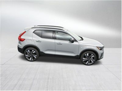 2026 Volvo XC40 B5 Ultra