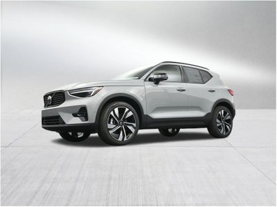 2026 Volvo XC40 B5 Ultra