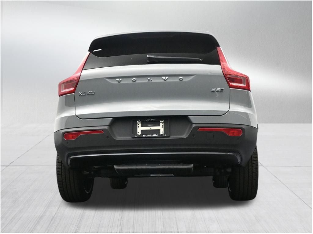 2026 Volvo XC40 B5 Ultra