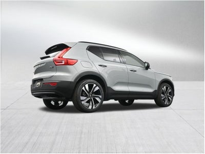 2026 Volvo XC40 B5 Ultra
