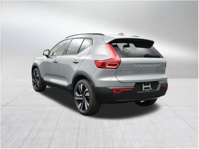 2026 Volvo XC40 B5 Ultra