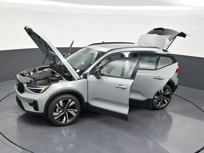 2026 Volvo XC40 B5 Ultra