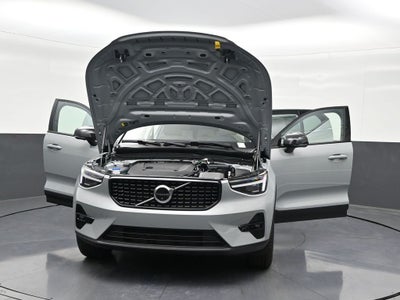 2026 Volvo XC40 B5 Ultra