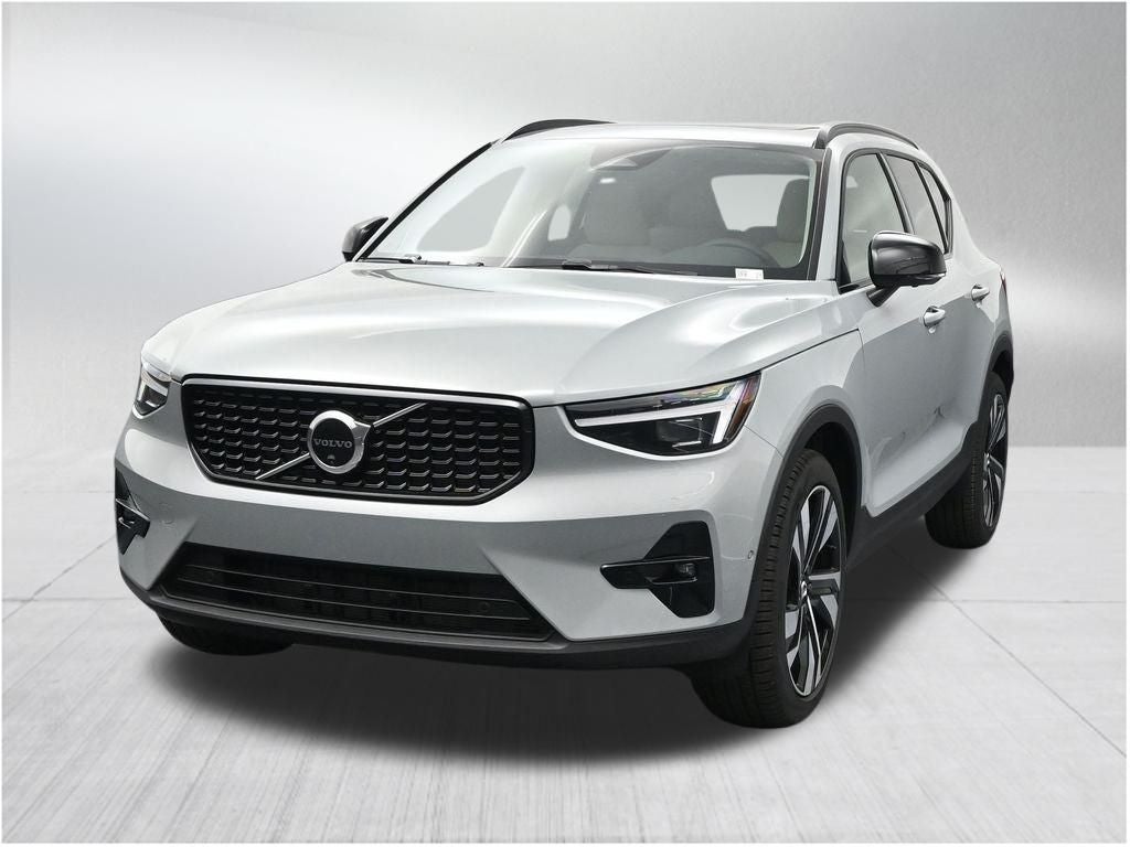 2026 Volvo XC40 B5 Ultra