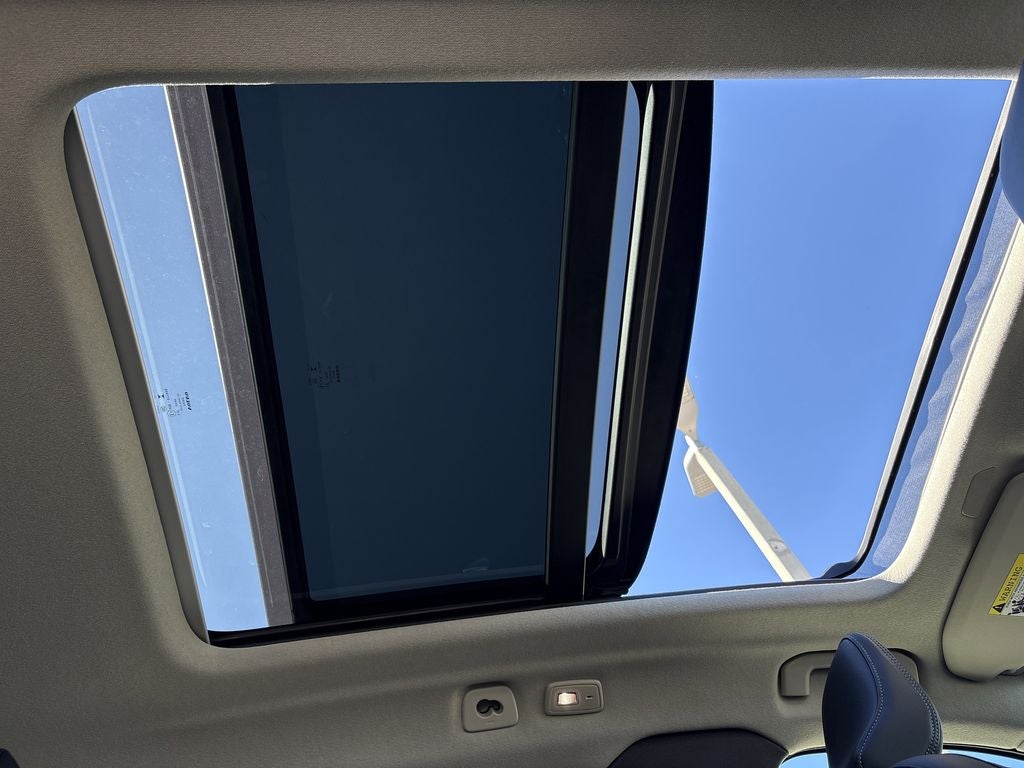 2026 Volvo XC40 B5 Ultra