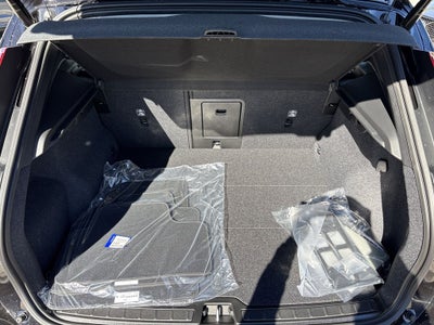 2026 Volvo XC40 B5 Ultra