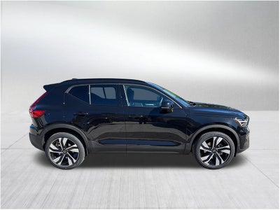 2026 Volvo XC40 B5 Ultra