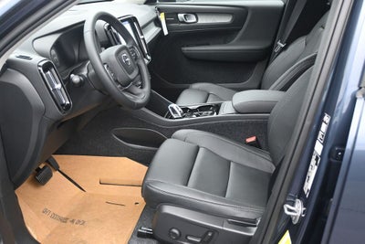2026 Volvo XC40 B5 Ultra