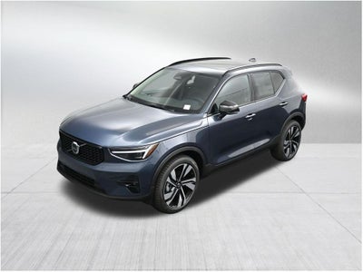 2026 Volvo XC40 B5 Ultra