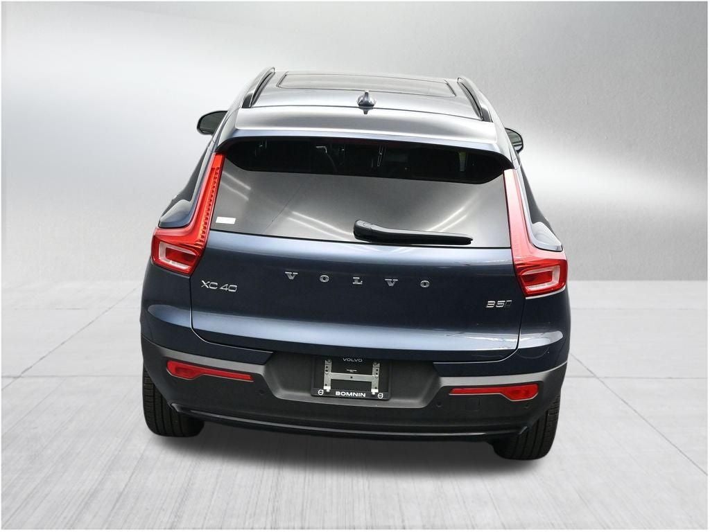 2026 Volvo XC40 B5 Ultra