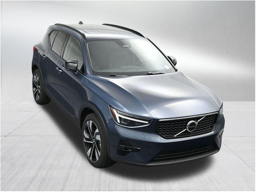 2026 Volvo XC40 B5 Ultra