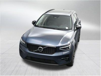 2026 Volvo XC40 B5 Ultra