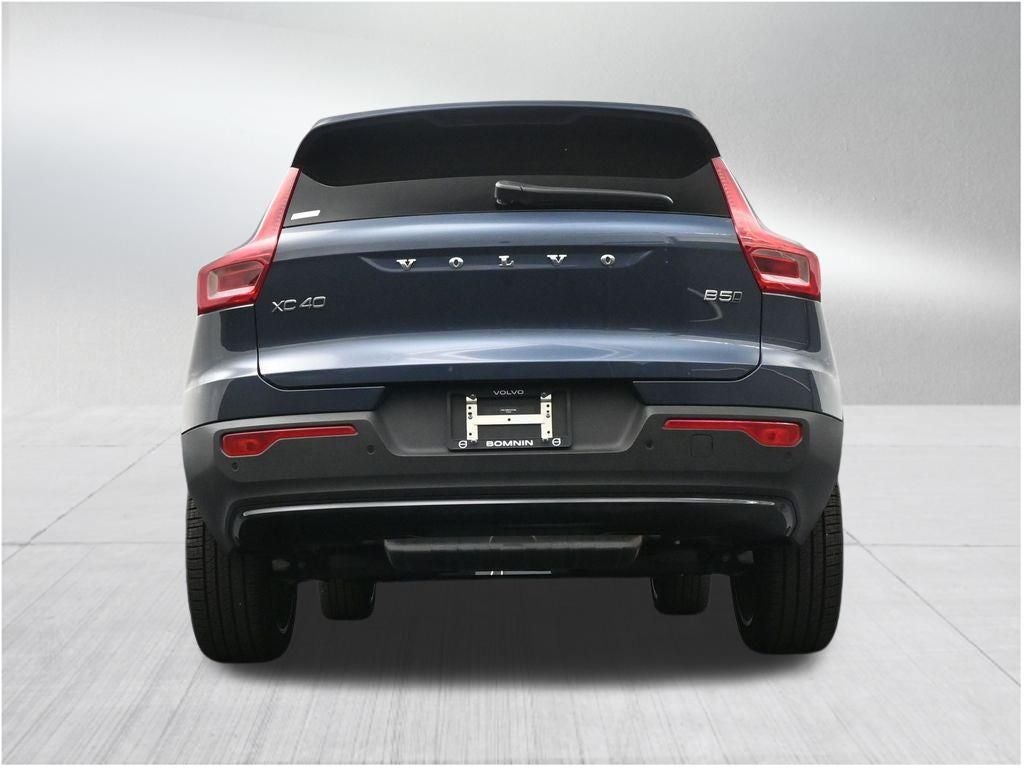 2026 Volvo XC40 B5 Ultra