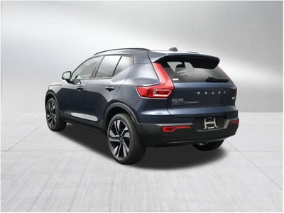 2026 Volvo XC40 B5 Ultra