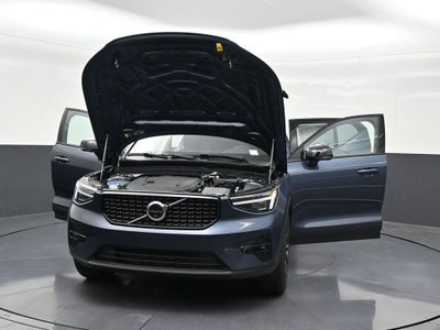 2026 Volvo XC40 B5 Ultra