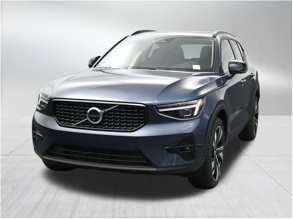 2026 Volvo XC40 B5 Ultra