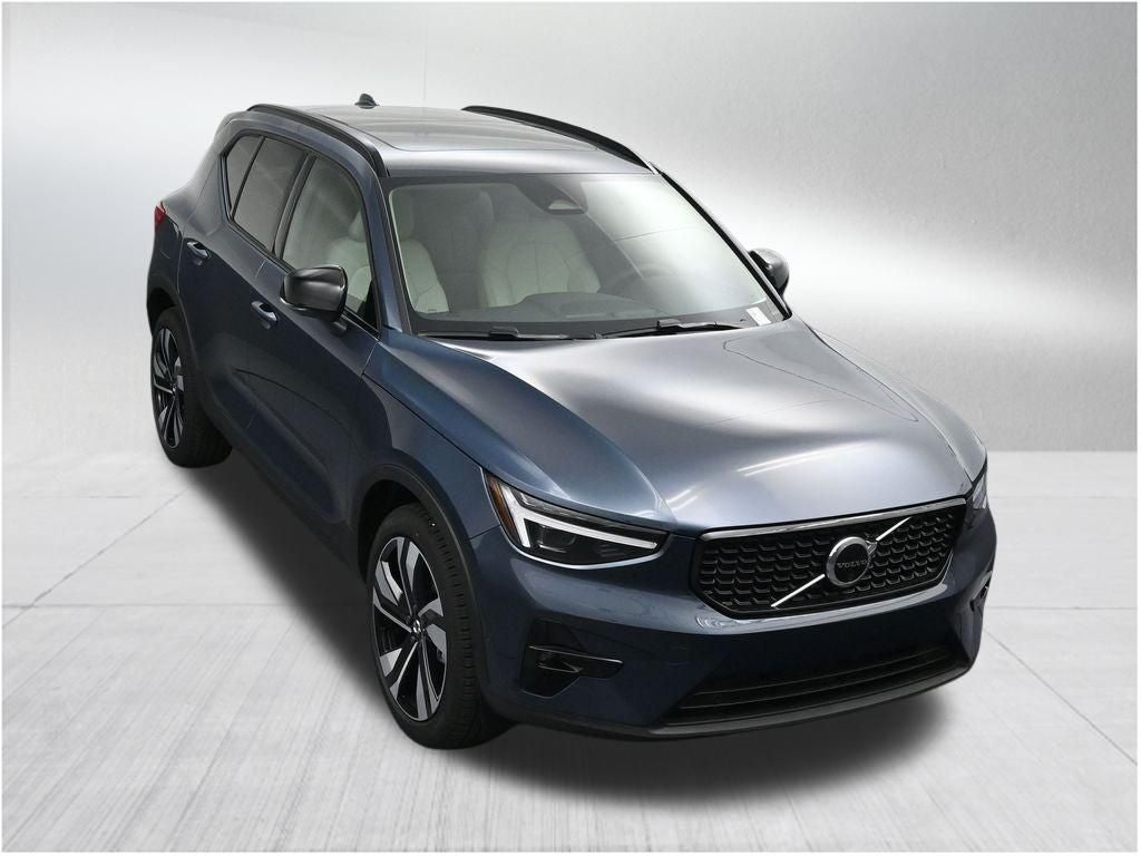 2026 Volvo XC40 B5 Ultra