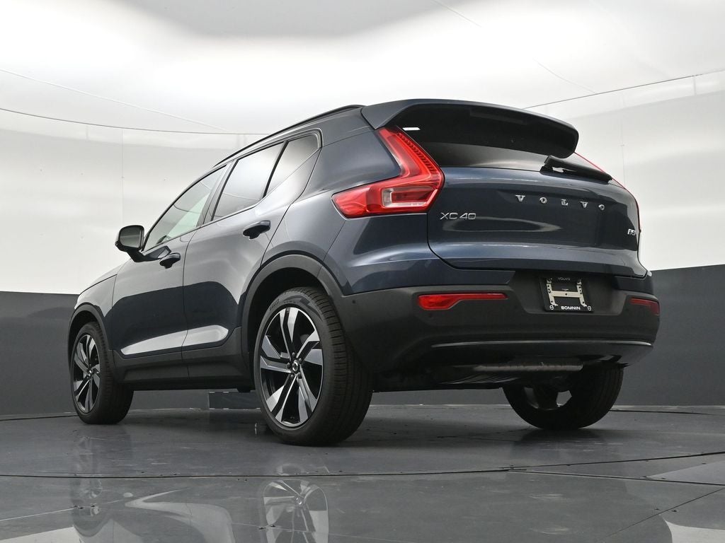 2026 Volvo XC40 B5 Ultra