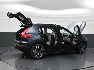 2026 Volvo XC40 B5 Ultra
