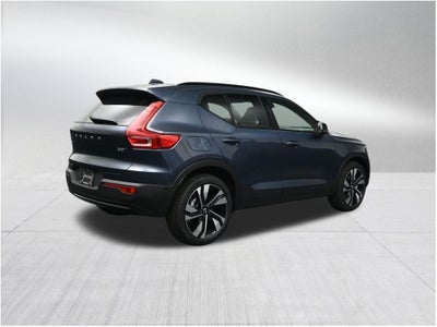 2026 Volvo XC40 B5 Ultra