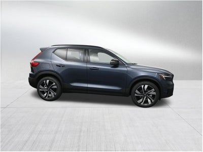 2026 Volvo XC40 B5 Ultra