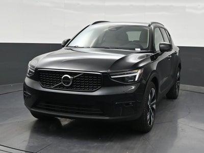 2026 Volvo XC40 B5 Ultra
