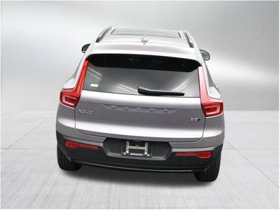 2026 Volvo XC40 B5 Ultra