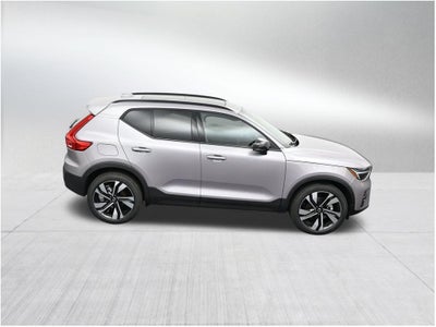 2026 Volvo XC40 B5 Ultra