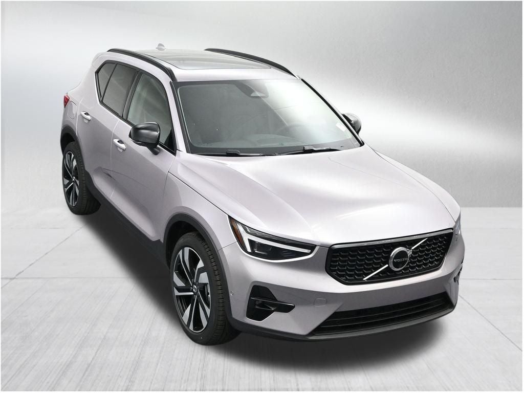 2026 Volvo XC40 B5 Ultra