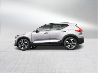 2026 Volvo XC40 B5 Ultra