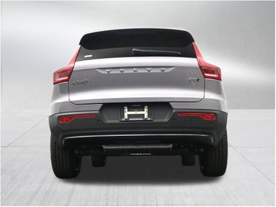 2026 Volvo XC40 B5 Ultra