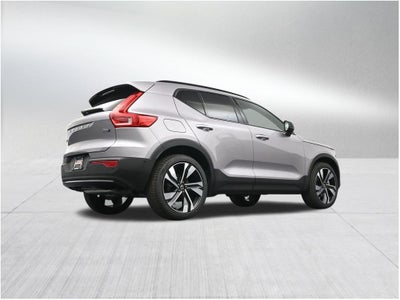 2026 Volvo XC40 B5 Ultra