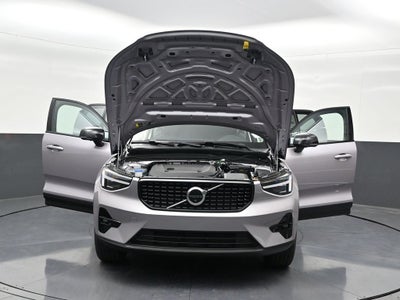 2026 Volvo XC40 B5 Ultra