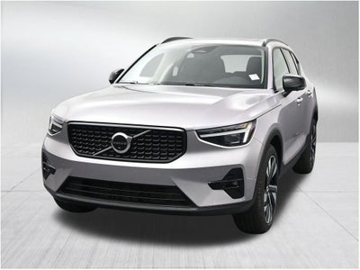 2026 Volvo XC40 B5 Ultra