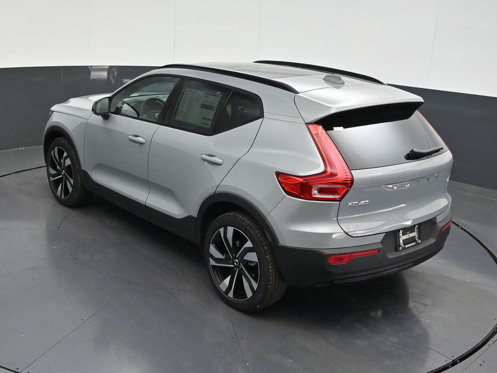2026 Volvo XC40 B5 Ultra
