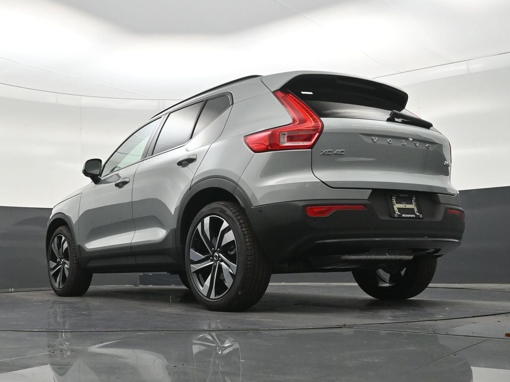 2026 Volvo XC40 B5 Ultra