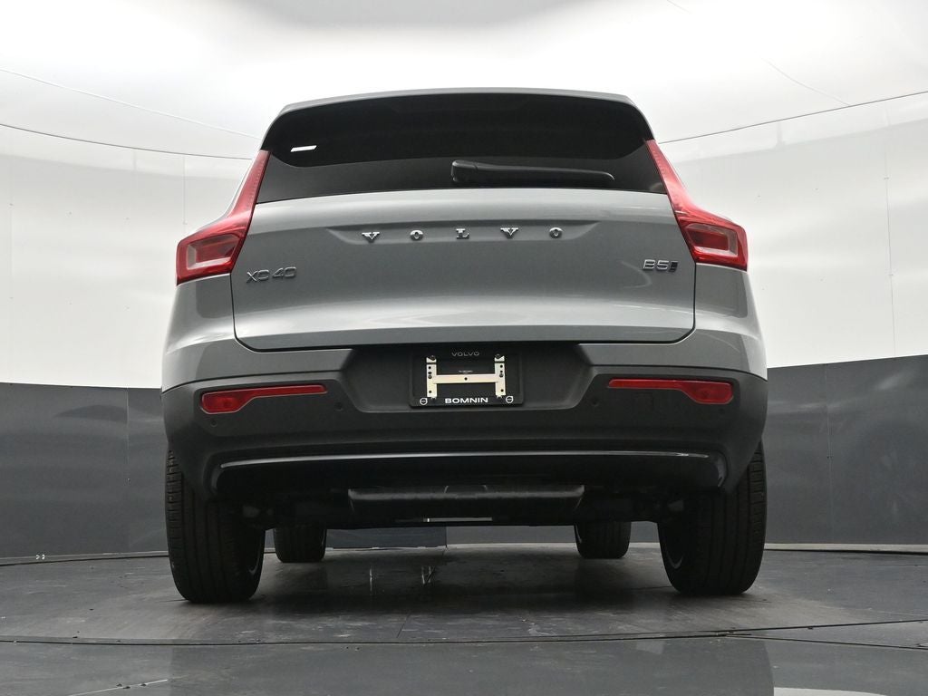 2026 Volvo XC40 B5 Ultra