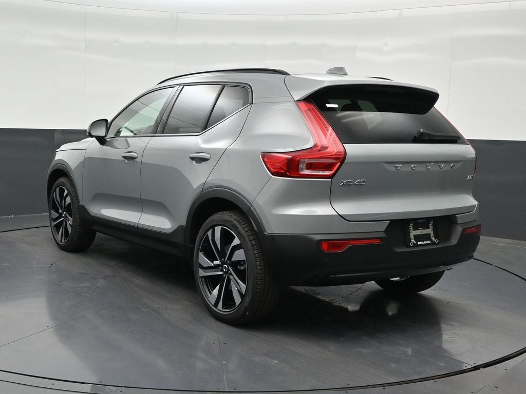 2026 Volvo XC40 B5 Ultra