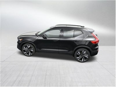 2026 Volvo XC40 B5 Ultra