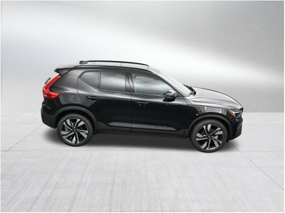2026 Volvo XC40 B5 Ultra