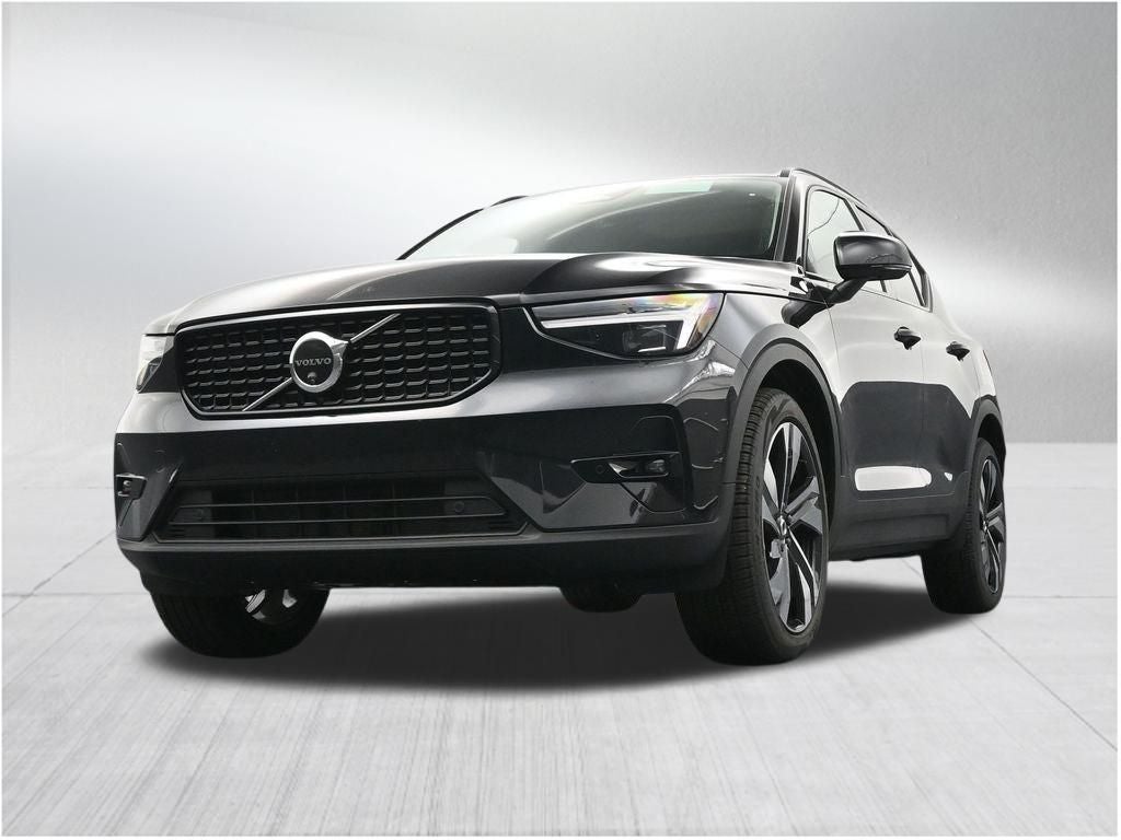2026 Volvo XC40 B5 Ultra