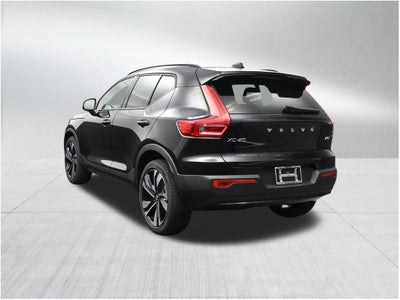 2026 Volvo XC40 B5 Ultra