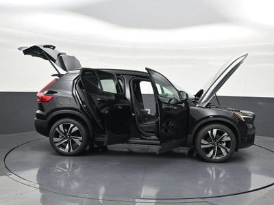 2026 Volvo XC40 B5 Ultra
