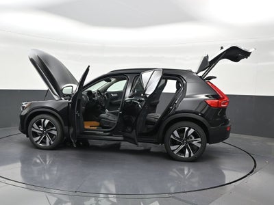 2026 Volvo XC40 B5 Ultra