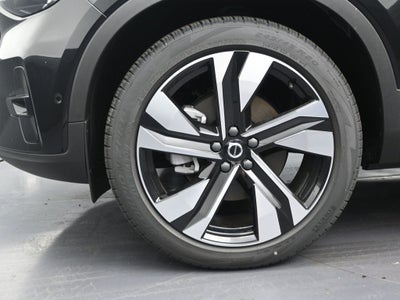 2026 Volvo XC40 B5 Ultra